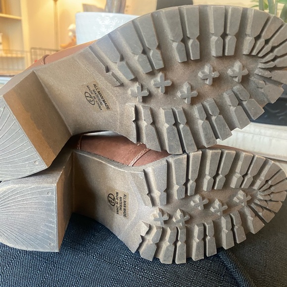 Brown Zip Ankle Booties Size 7 1/2 - Picture 8 of 9